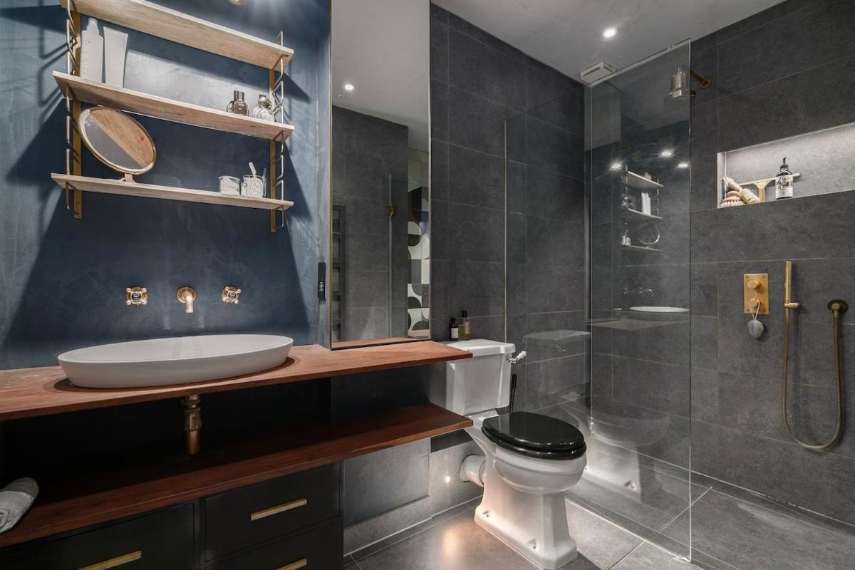 Modern Flat In Notting Hill London